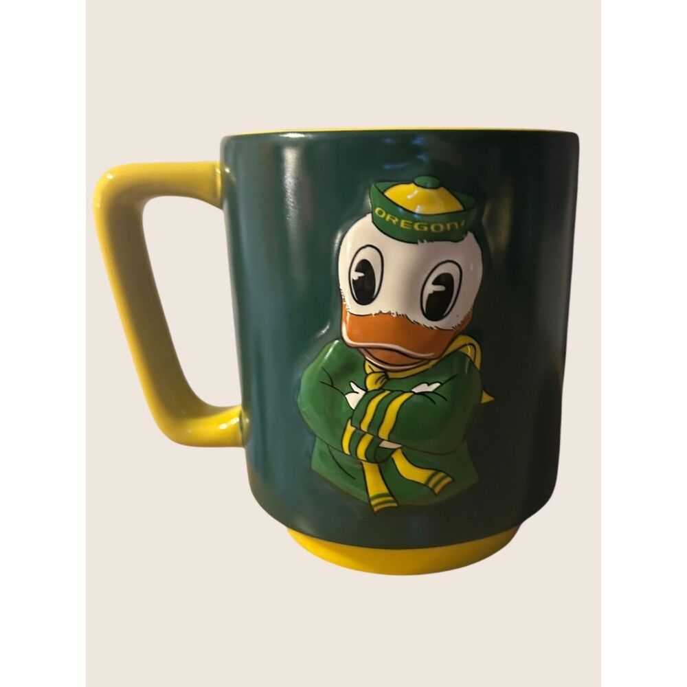 🦆 UNIVERSITY OF OREGON GO DUCKS 3D MASCOT LOGO COFFEE MUG CUP GREEN GOLD 4.5"